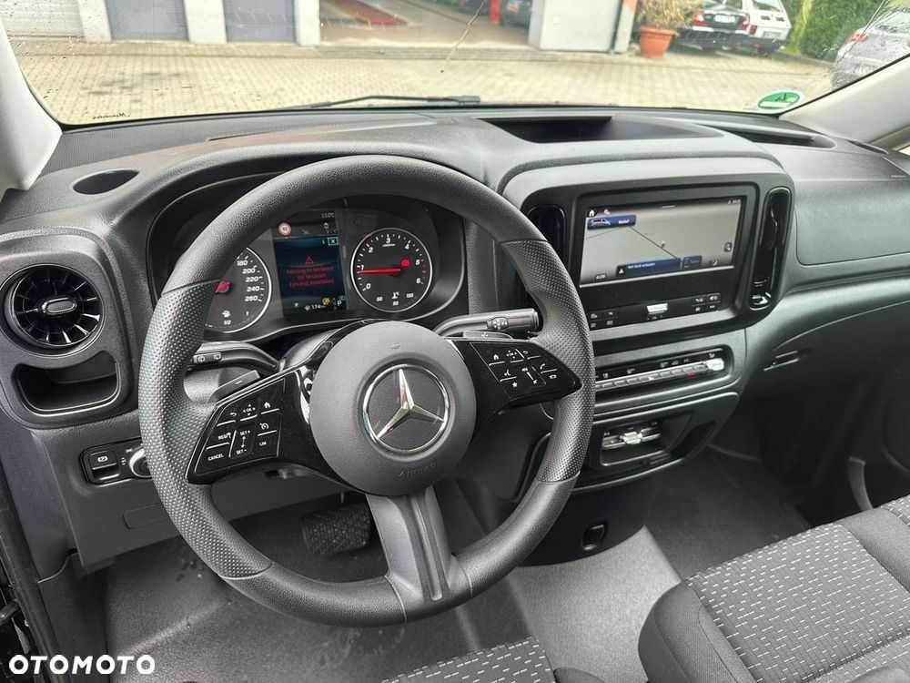 Mercedes-Benz Vito - 21