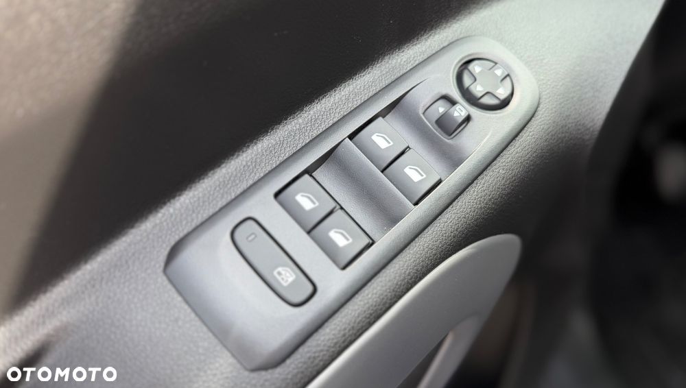Toyota Proace City Verso Long 1.2 D-4T Business - 35