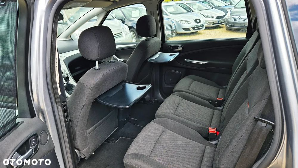 Ford S-Max 2.0 FF Titanium - 32