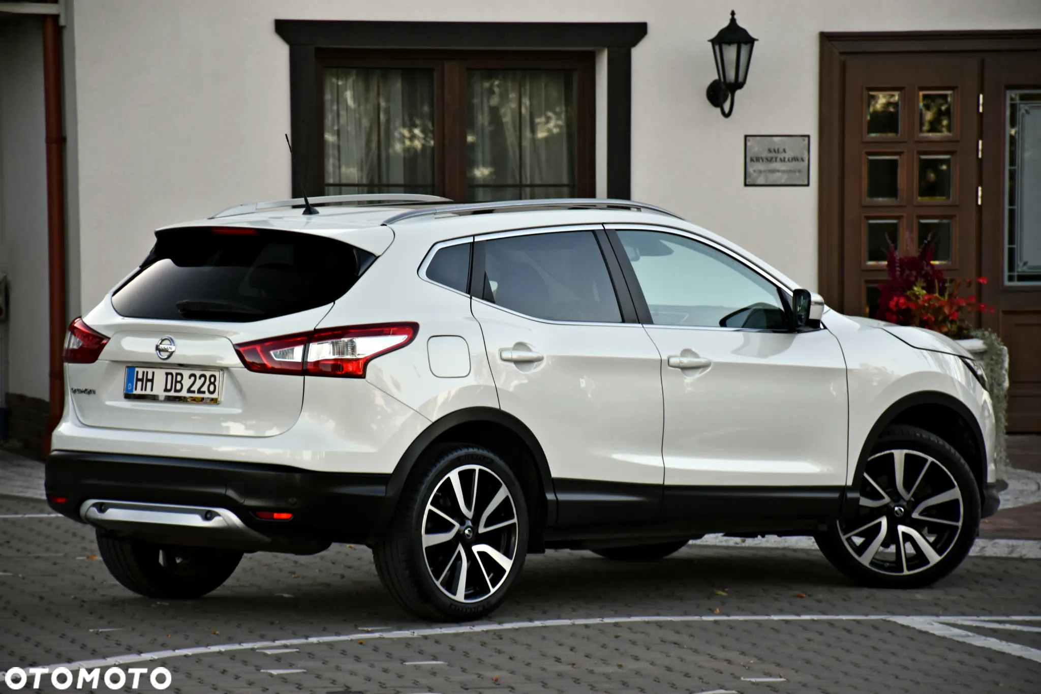 Nissan Qashqai 1.2 DIG-T Xtronic TEKNA+ - 25