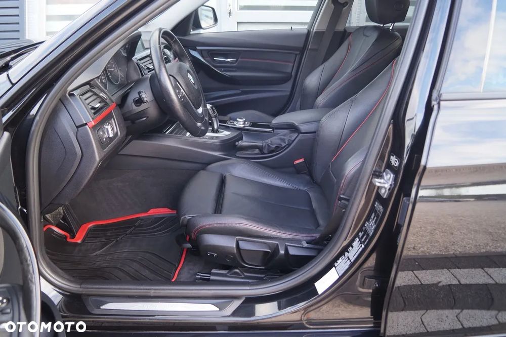 BMW Seria 3 328i xDrive Sport-Aut Sport Line - 12