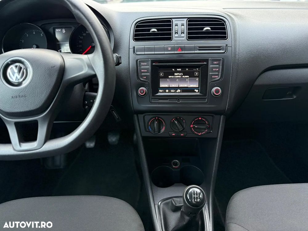 Volkswagen Polo - 16