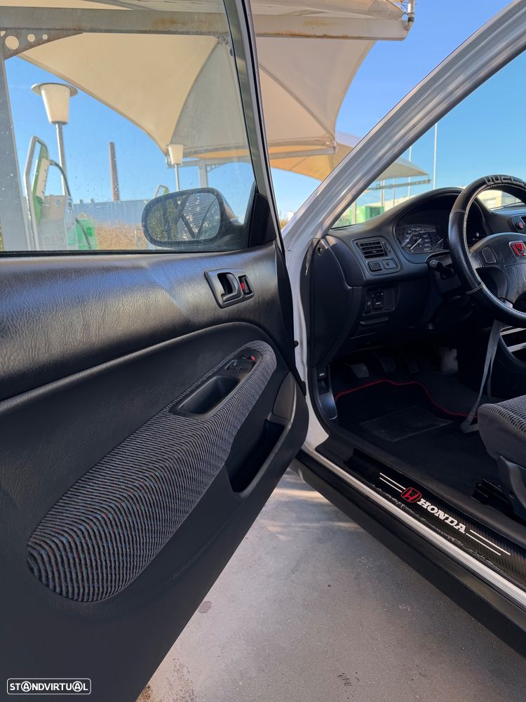 Honda Civic 1.4i S - 25