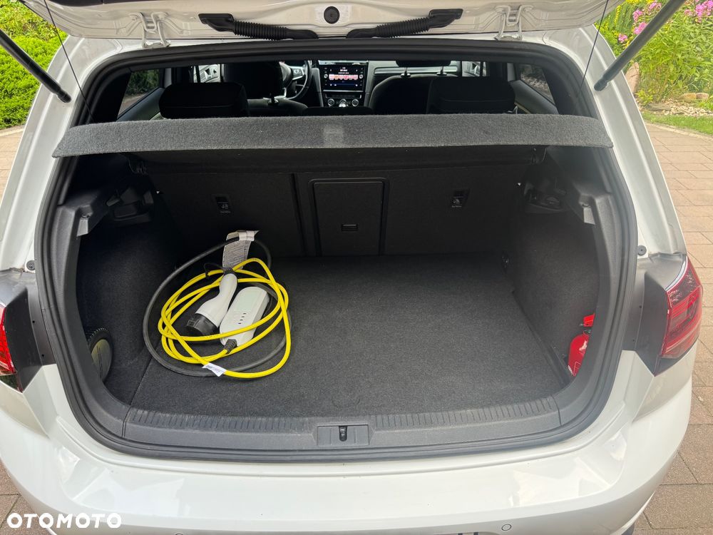 Volkswagen Golf - 14