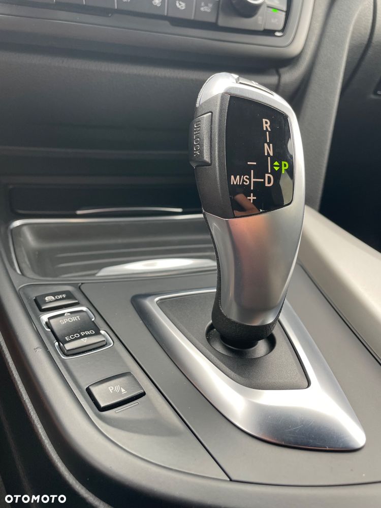BMW Seria 3 - 18