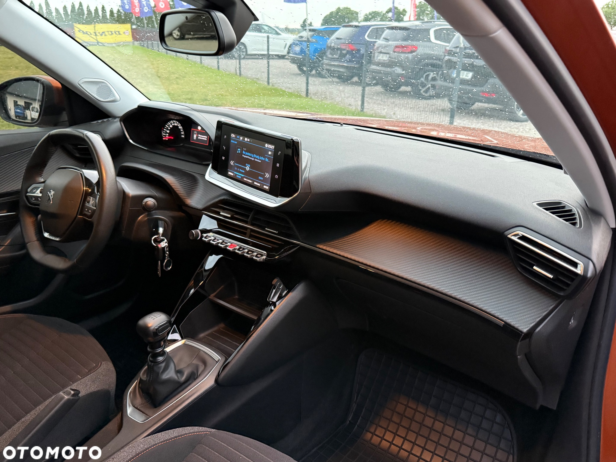 Peugeot 2008 1.2 PureTech Allure Pack S&S - 17