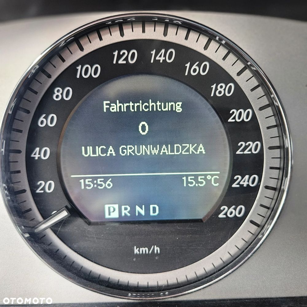 Mercedes-Benz GLK - 24