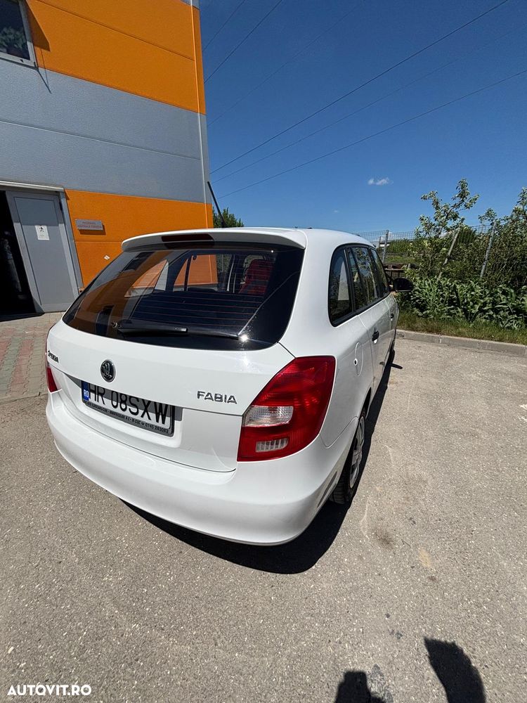 Skoda Fabia 1.2 HTP Ambition - 7