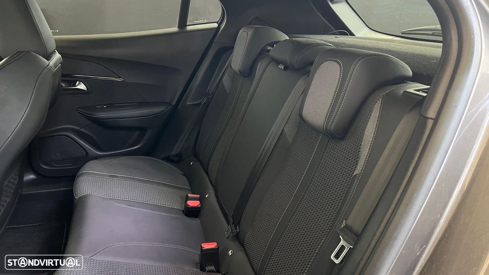 Peugeot 2008 1.2 PureTech GT Line EAT8 - 17