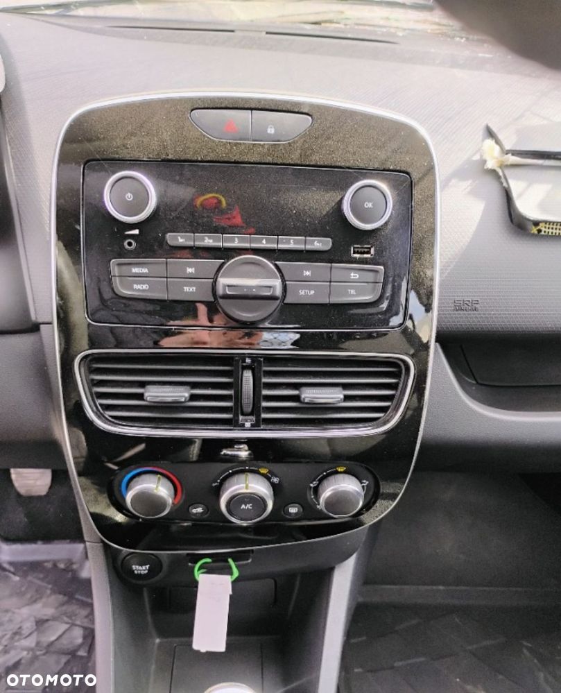Renault Clio - 13