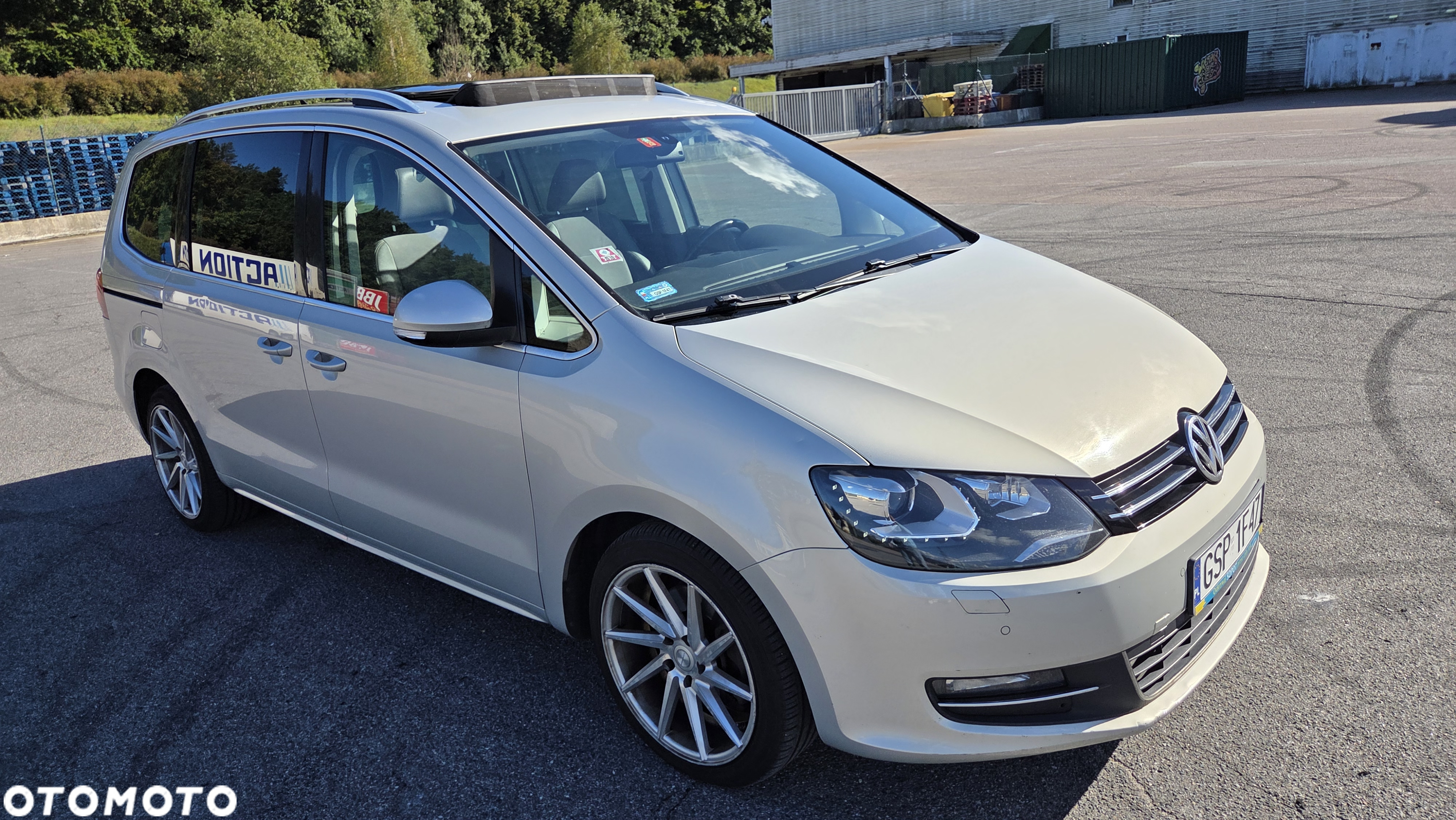 Volkswagen Sharan 2.0 TDI Highline DSG - 4