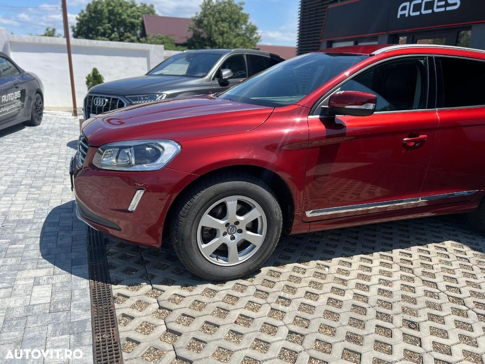 Volvo XC 60 D5AWD Momentum - 4