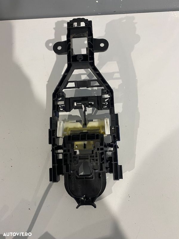 Suport broasca incuietoare usa dreapta fata Volvo XC60 2018+ 31378253 31378254  31416245 - 1