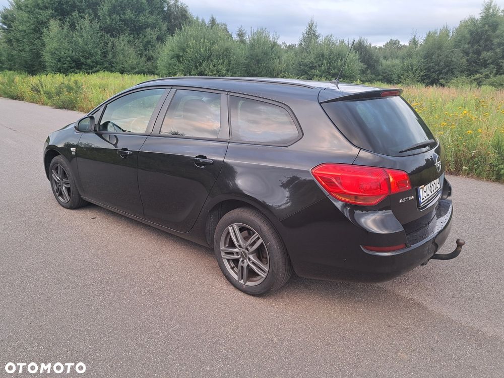 Opel Astra - 4
