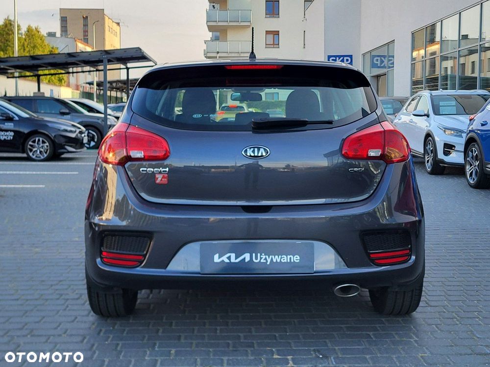 Kia Ceed - 3