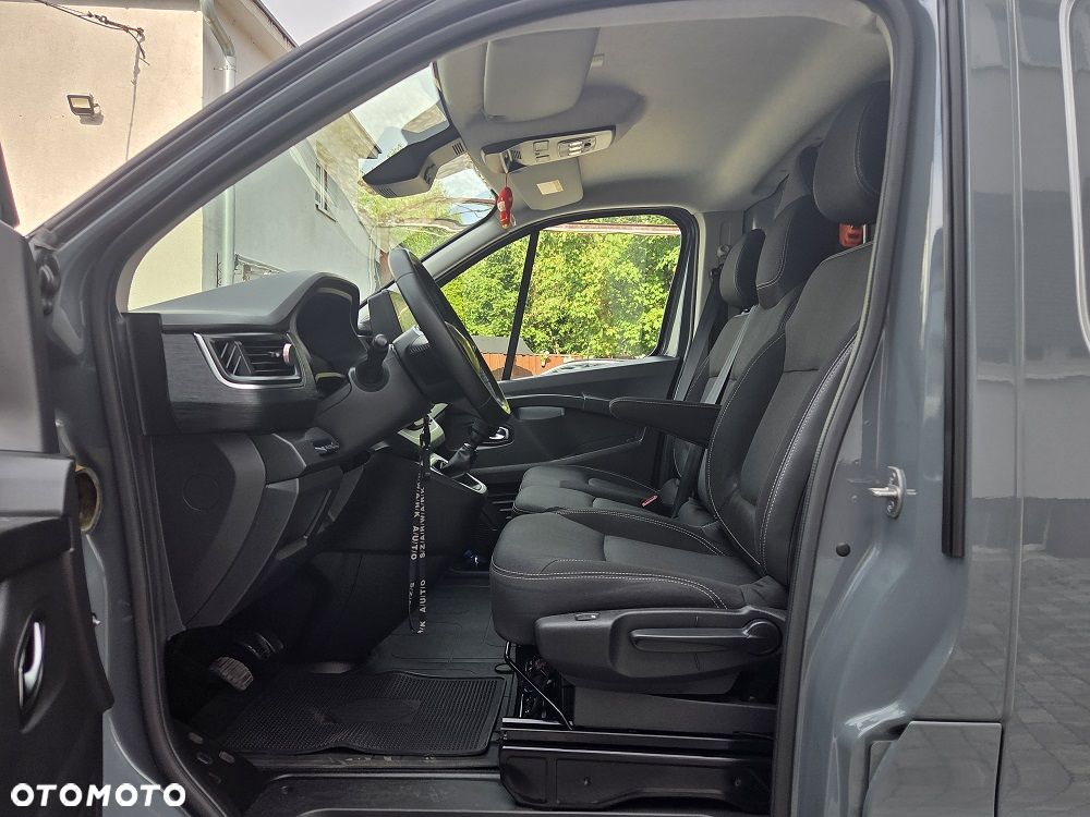 Renault TRAFIC - 10
