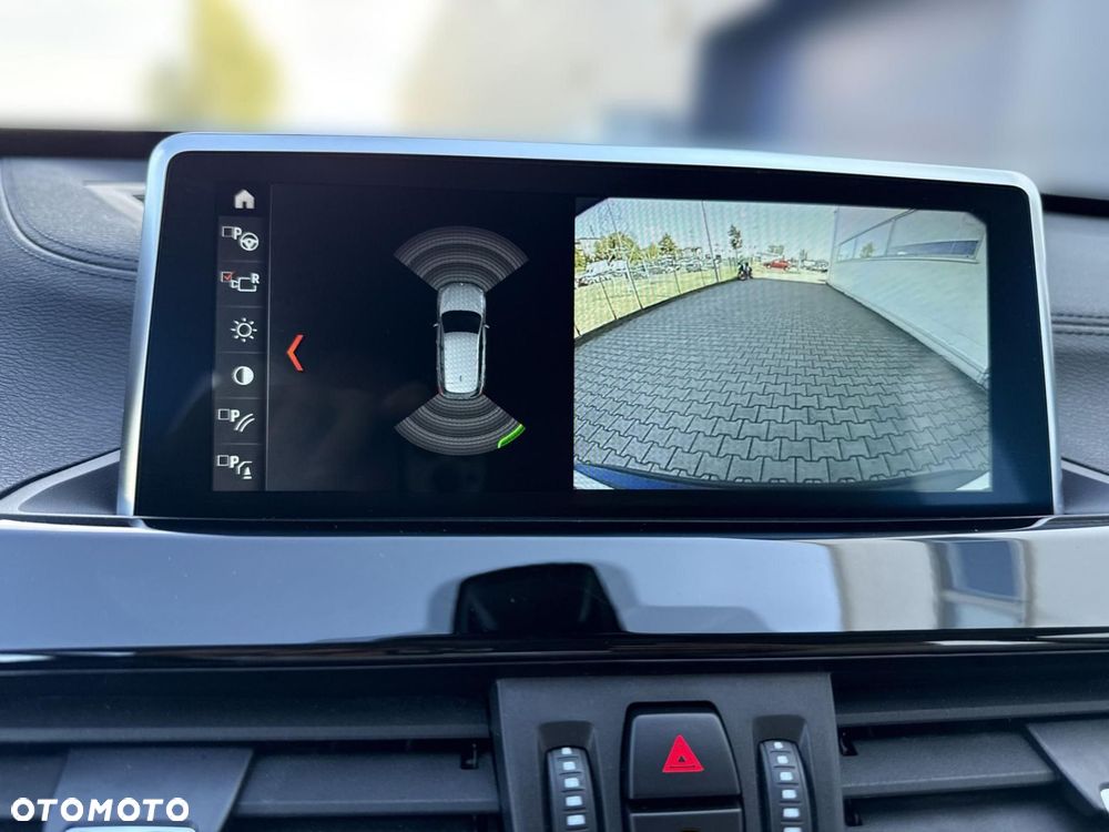 BMW X1 sDrive18d xLine - 23