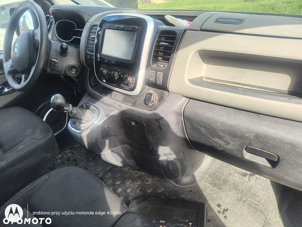 Renault Trafic - 13