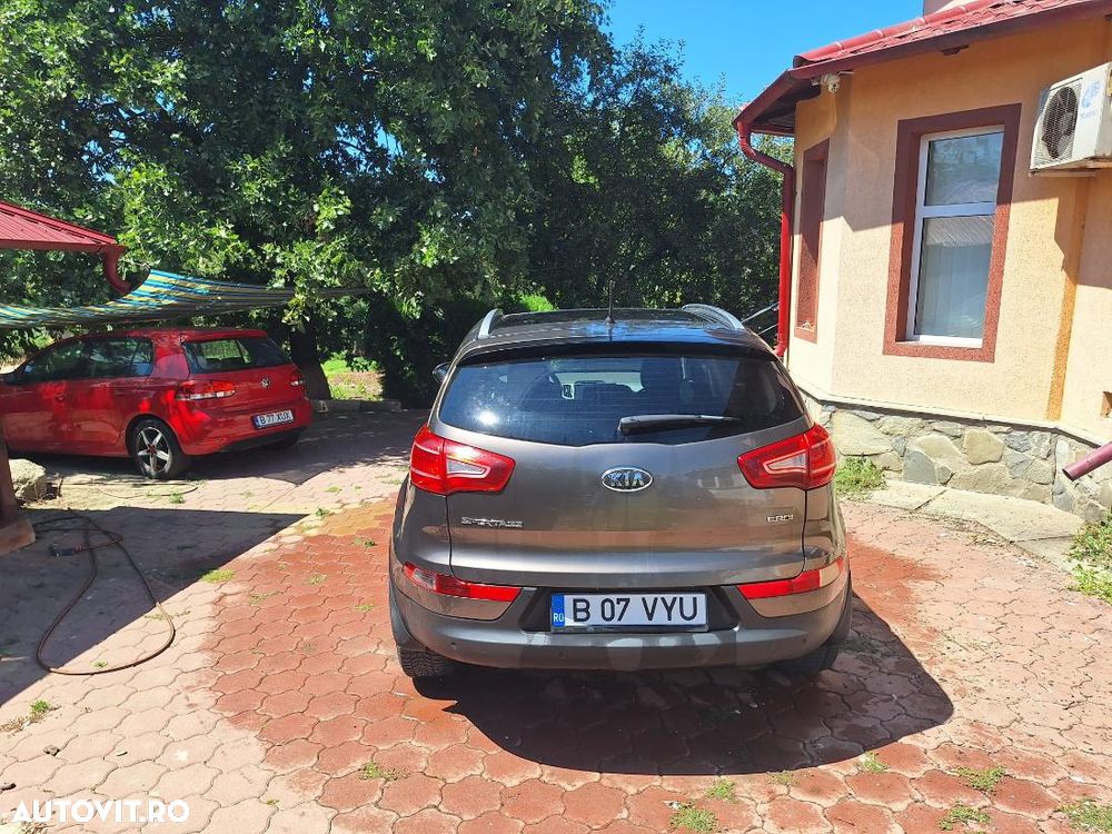 Kia Sportage 2.0 DSL MT 4x4 PREMIUM - 6