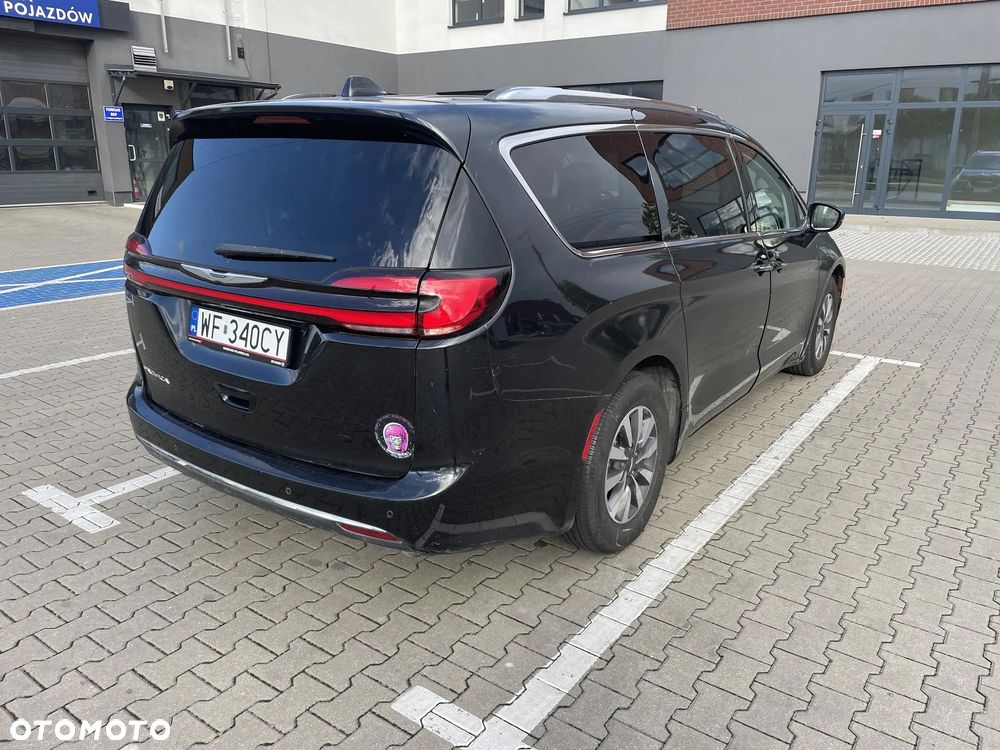 Chrysler Pacifica - 6