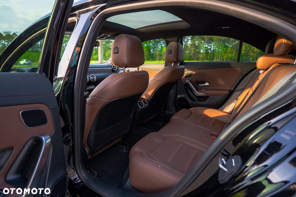 Mercedes-Benz Klasa A 220 7G-DCT AMG Line - 17