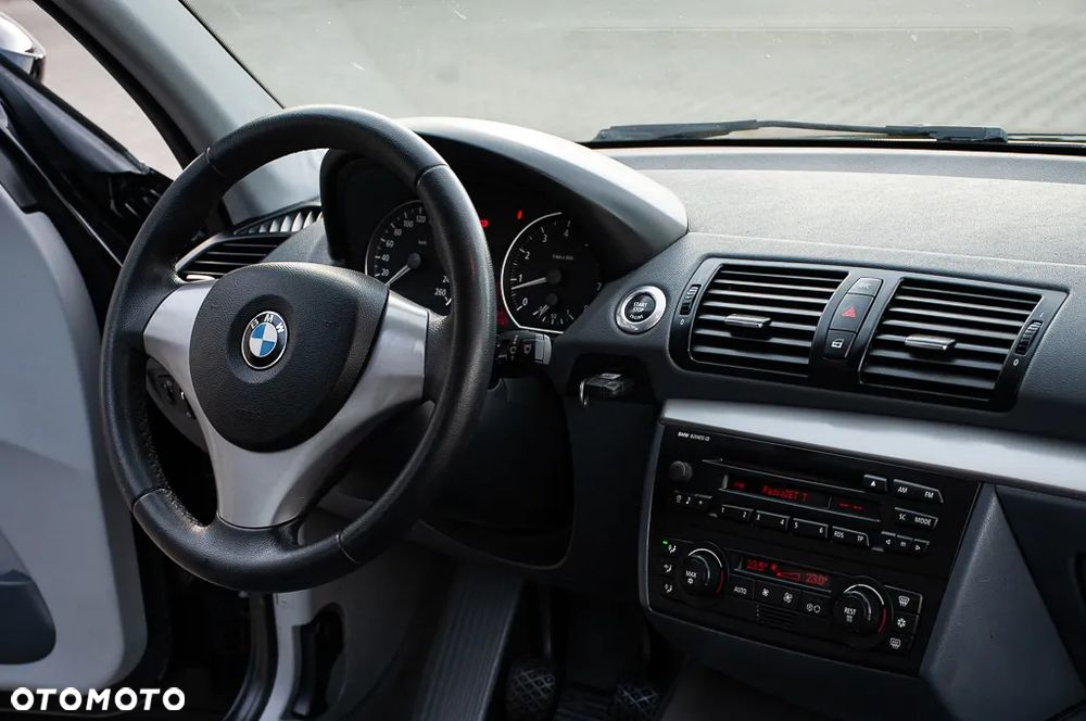 BMW Seria 1 130i - 10