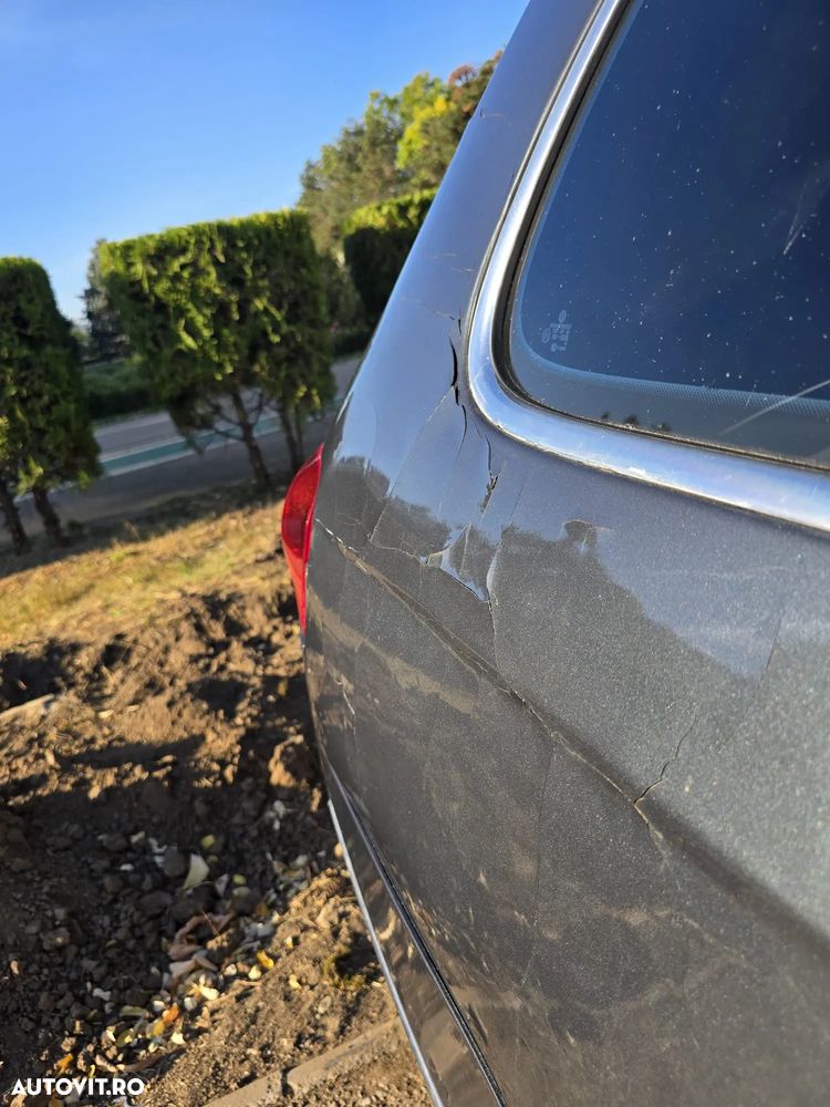 Volkswagen Passat 2.0 TDI Comfortline DPF - 12