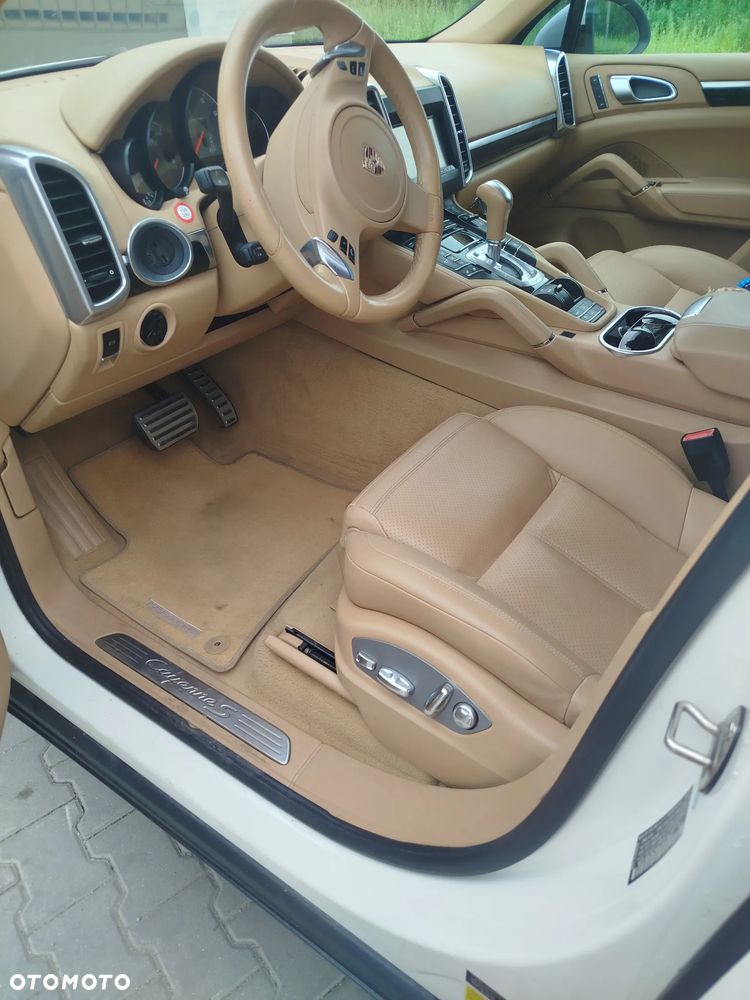 Porsche Cayenne S Tiptronic S - 9