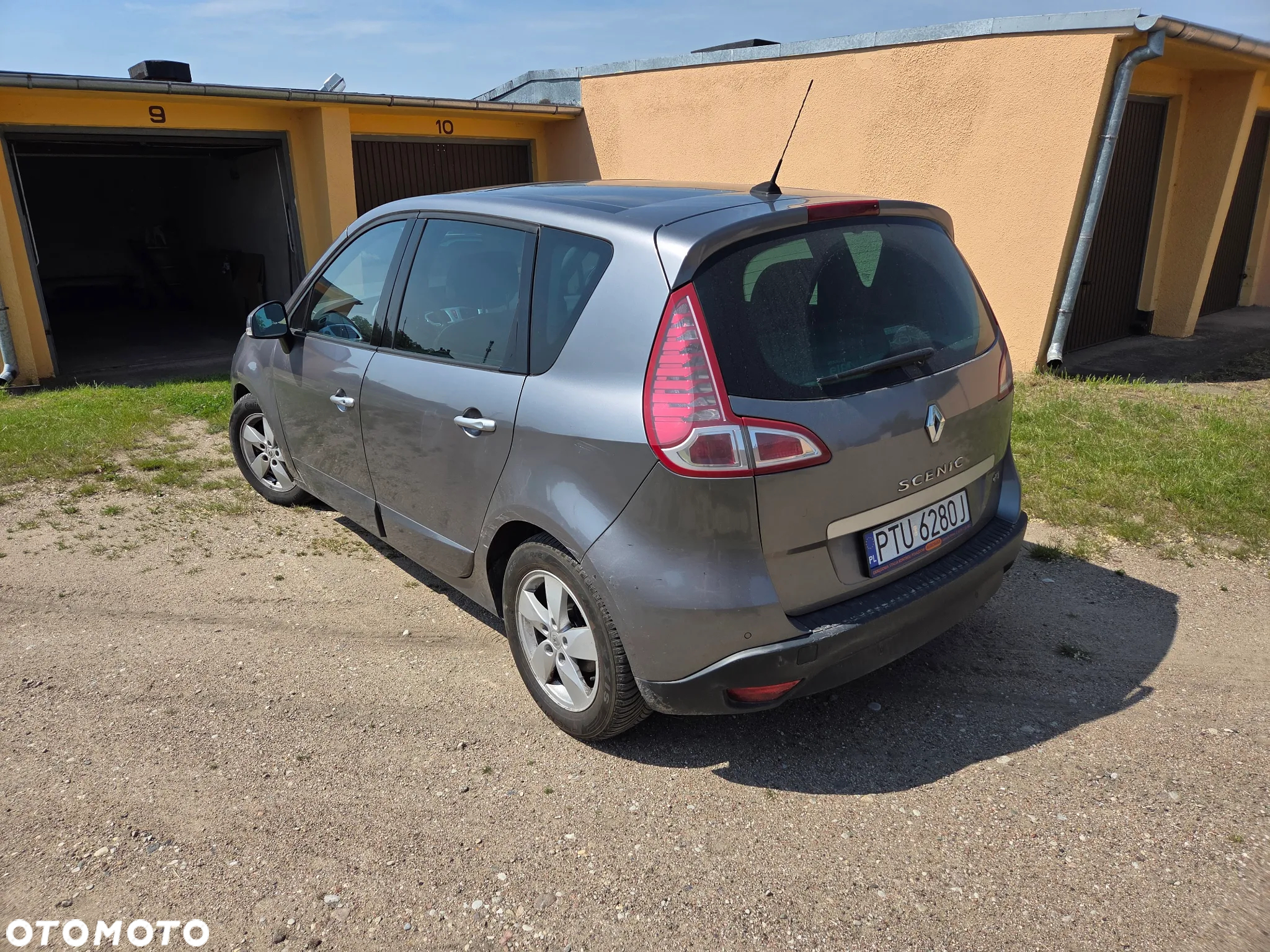 Renault Scenic 1.9 dCi Emotion Plus - 4