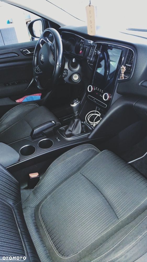 Renault Megane ver-1-6-sce-zen - 13
