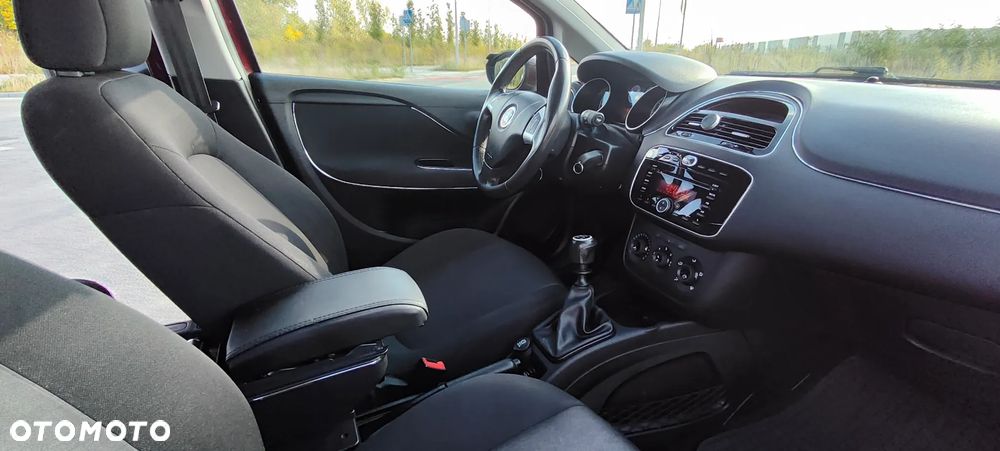 Fiat Punto 1.4 Easy S&S - 24