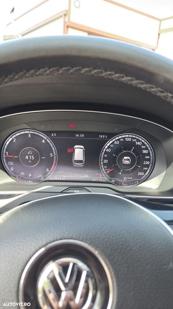 Volkswagen Passat 2.0 TDI DSG 4Motion Highline - 11