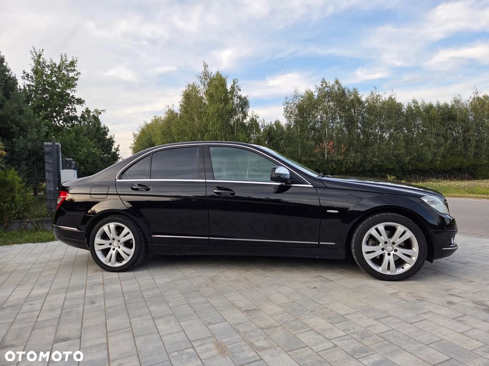 Mercedes-Benz Klasa C 220 CDI Elegance - 9