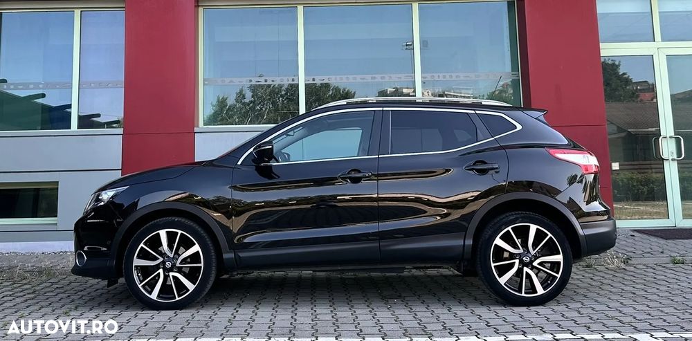 Nissan Qashqai 1.6 DCI Xtronic TEKNA+ - 27