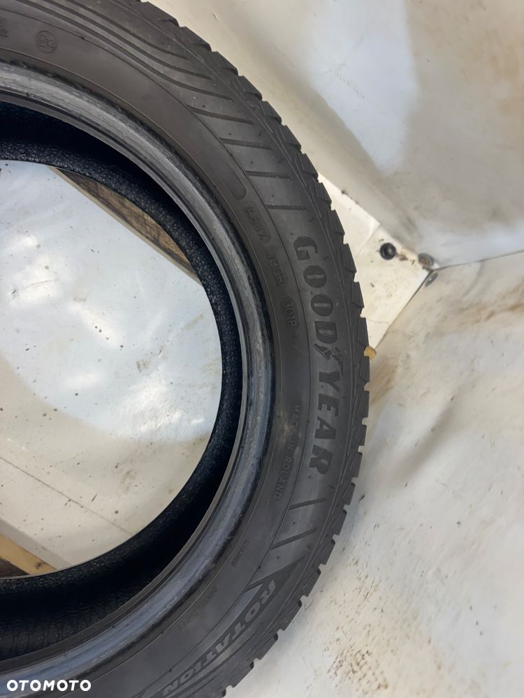 G-3041 195/50R15 82H GOODYEAR VECTOR 4 SEASON - 3