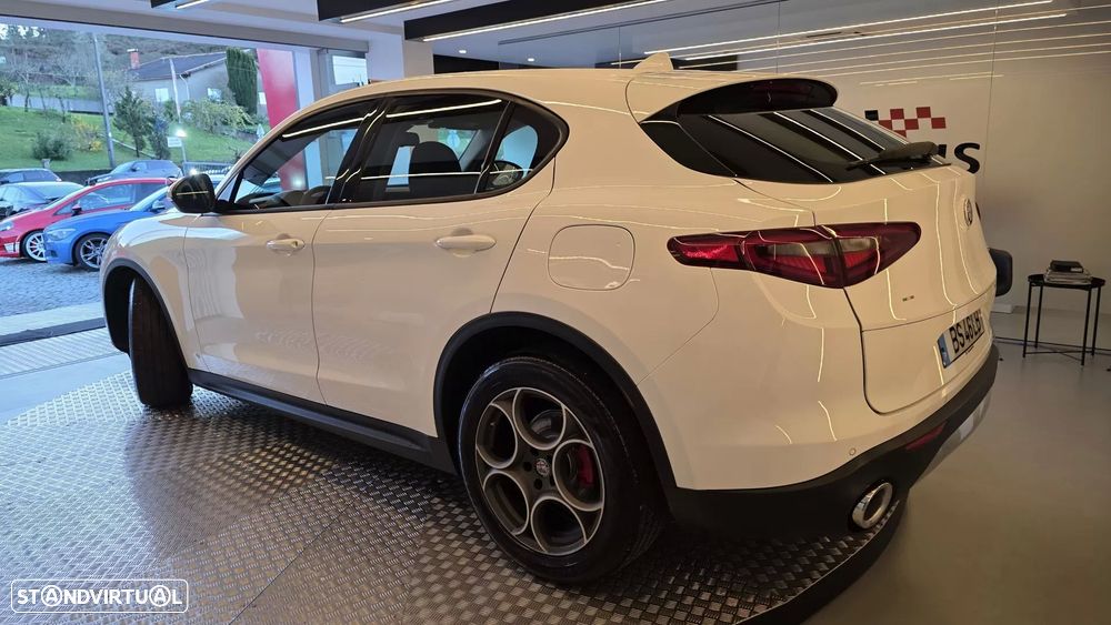 Alfa Romeo Stelvio 2.2 D Super AT8 - 22