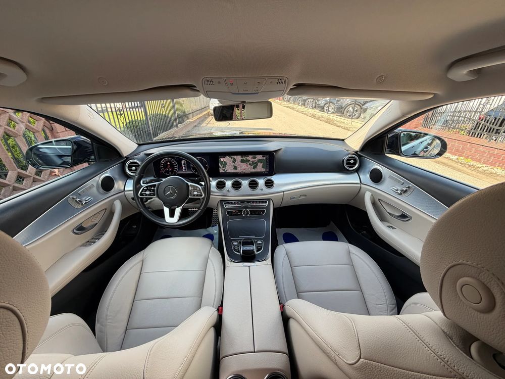 Mercedes-Benz Klasa E 220 d 4-Matic 9G-TRONIC - 7