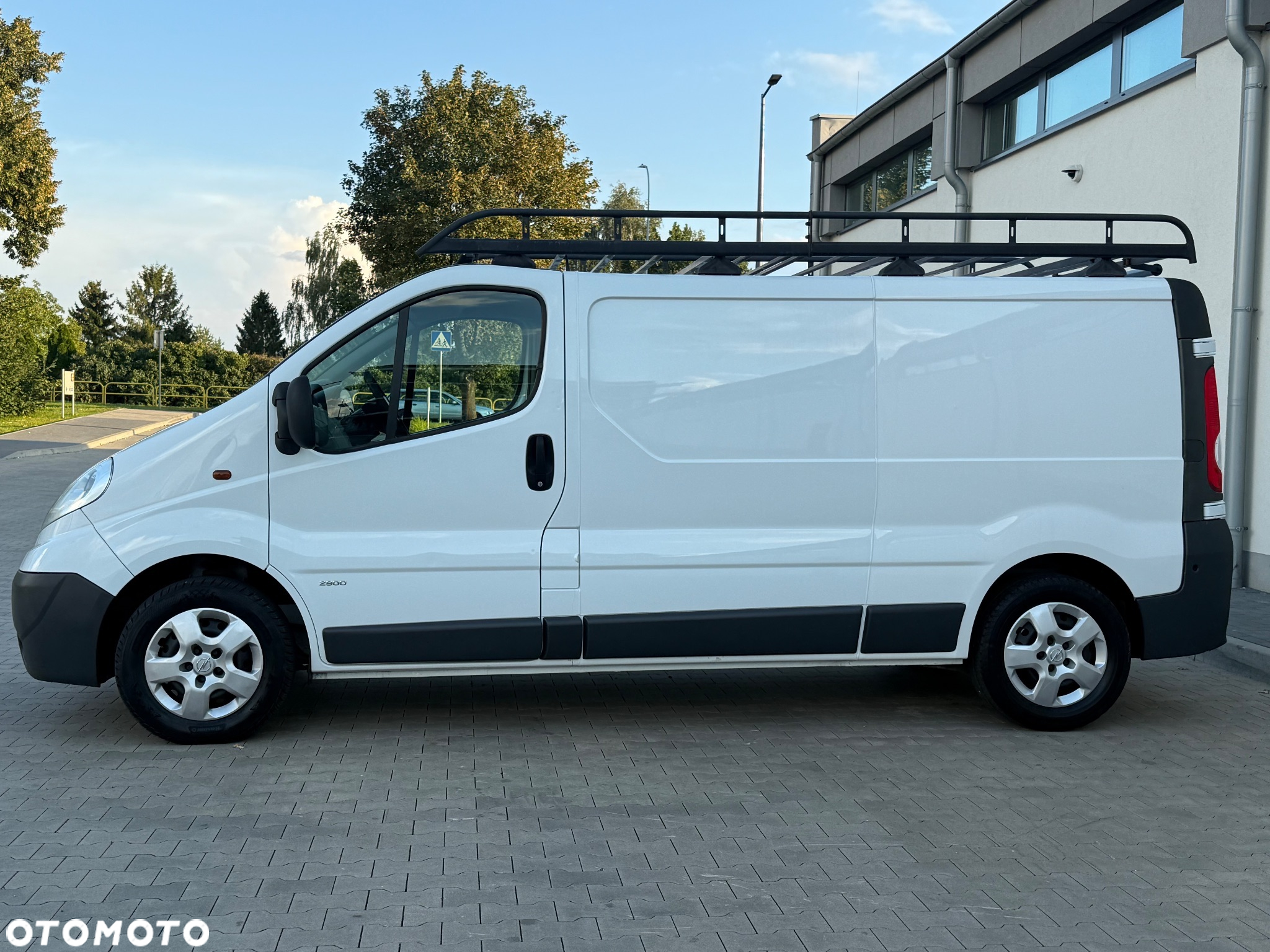 Opel Vivaro - 11