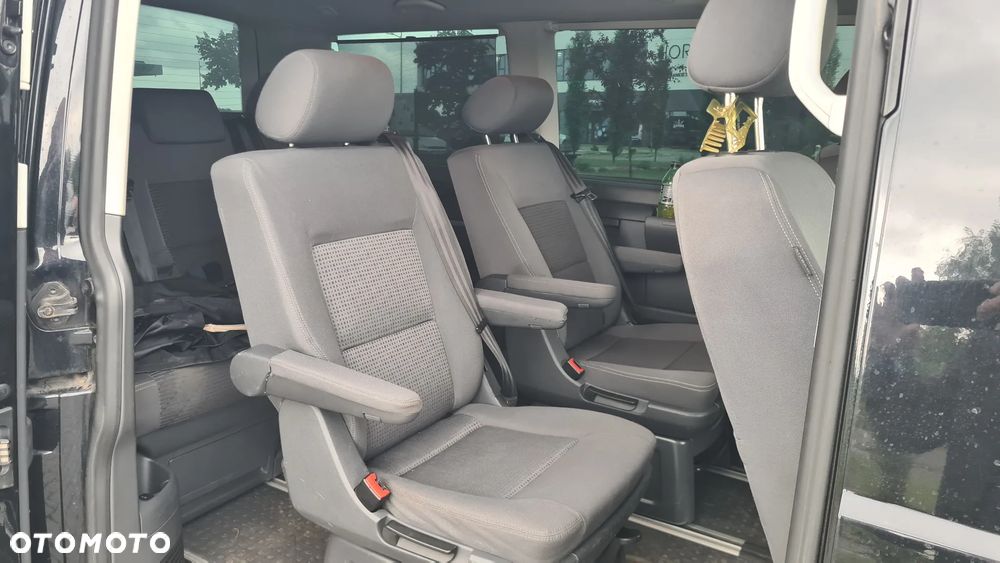 Volkswagen Multivan - 8