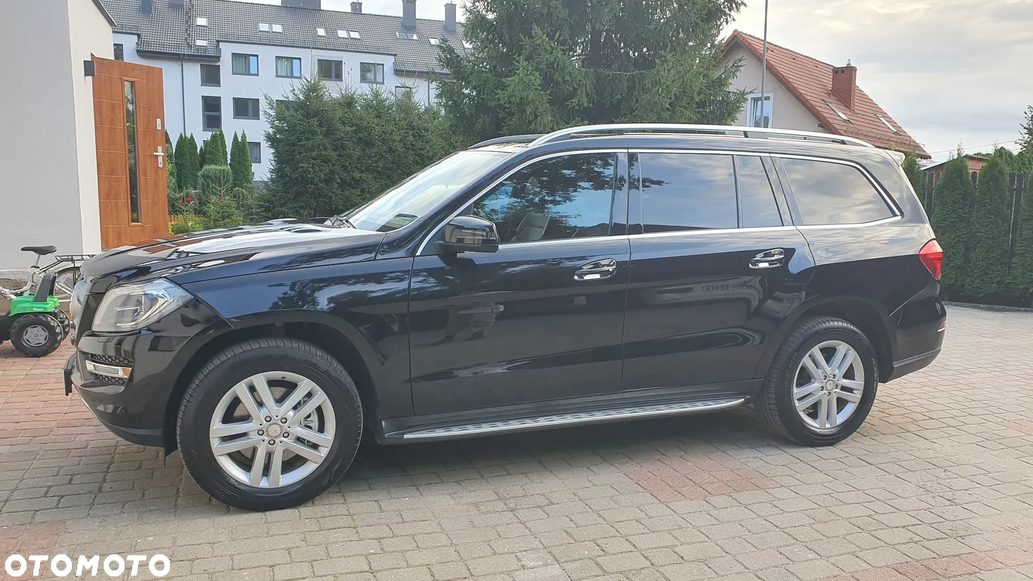 Mercedes-Benz GL 350 BlueTec 4-Matic - 4