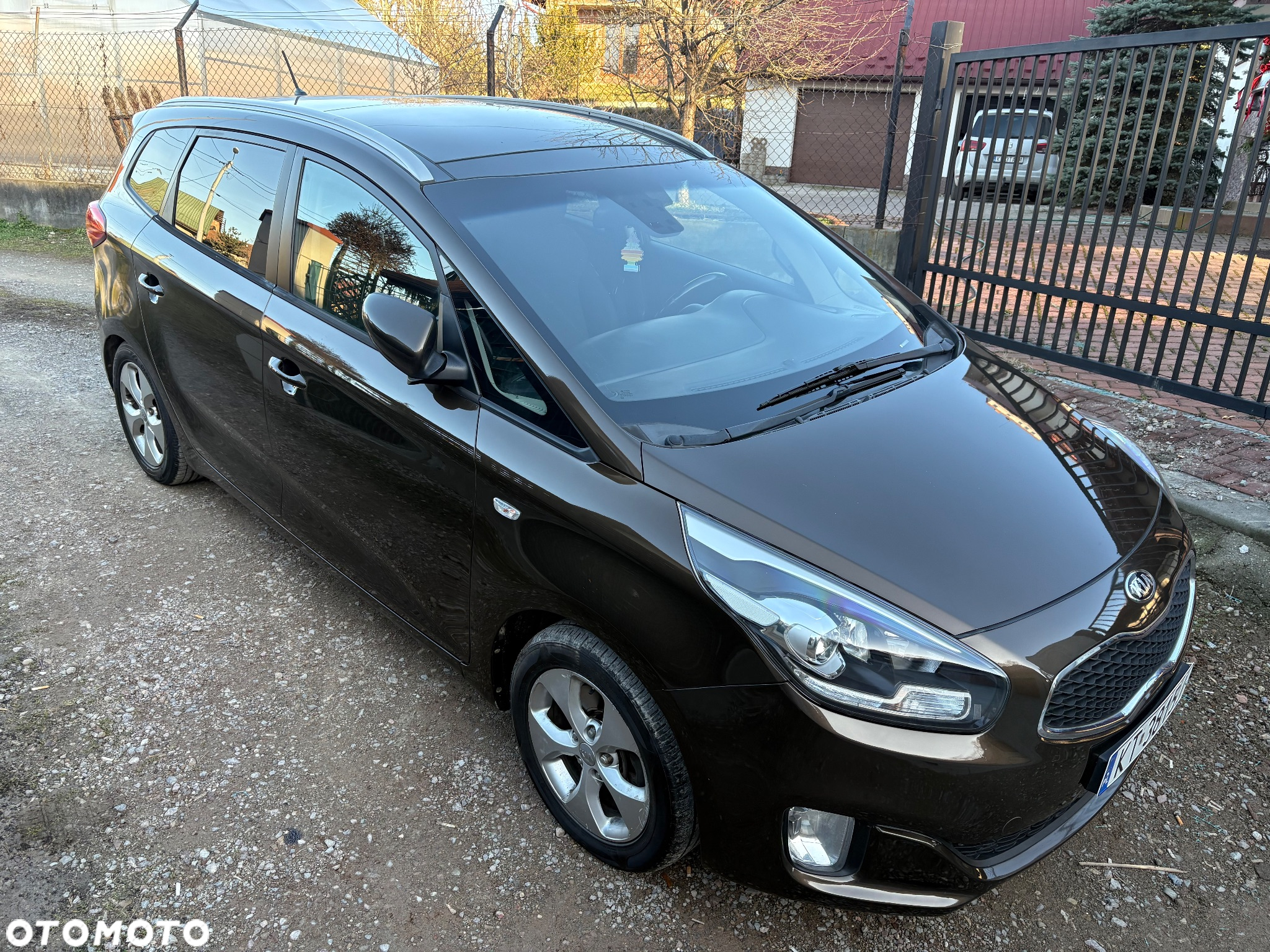 Kia Carens 1.7 CRDi L 7os - 9