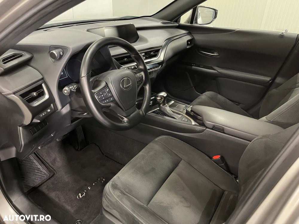 Lexus UX 250h Business Edition - 5