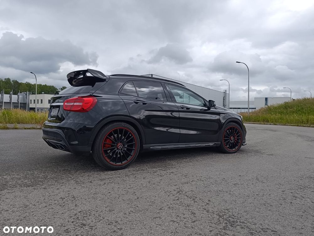 Mercedes-Benz GLA 45 AMG 4-Matic - 2
