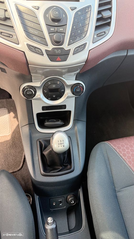 Ford Fiesta 1.4 TDCI Titanium - 14