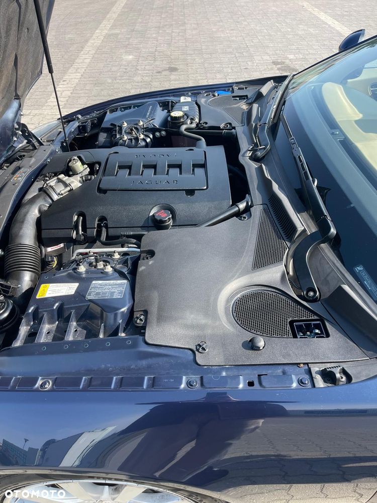 Jaguar XK - 9