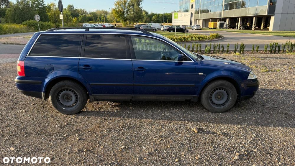 Volkswagen Passat 1.9 TDI Highline - 3