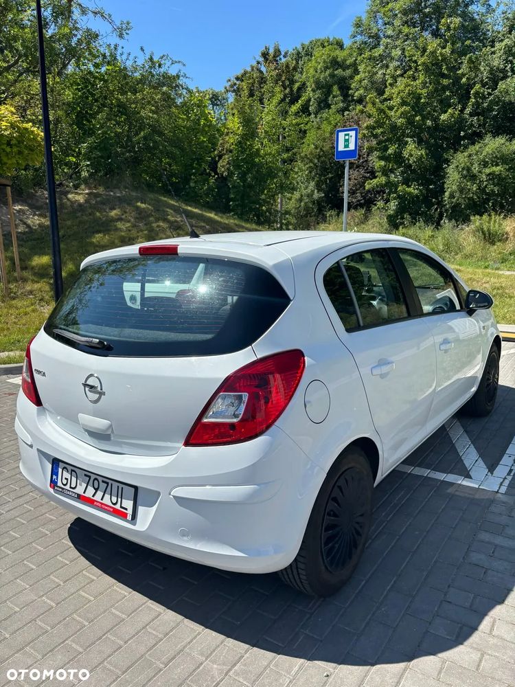 Opel Corsa 1.2 16V Edition / Active - 9