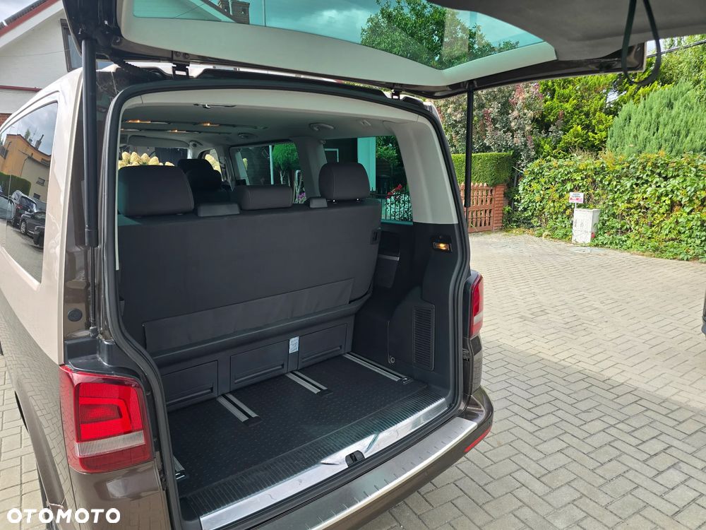 Volkswagen Multivan - 17