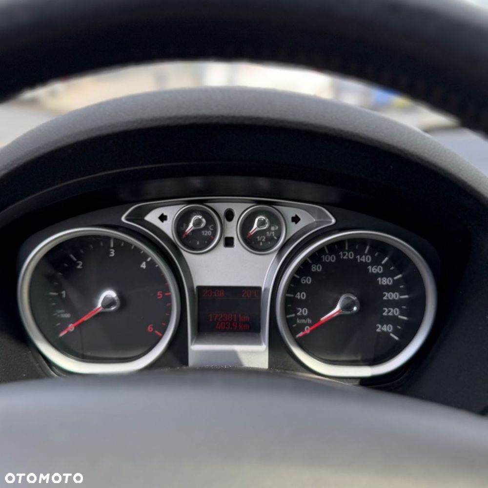 Ford Kuga - 16