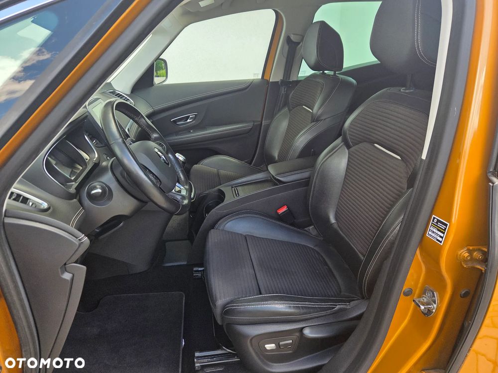 Renault Scenic - 8